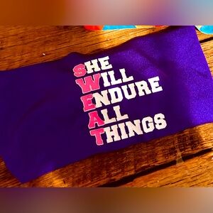 SWEAT ! HIPPIE RUNNER  SHE WILL ENDURE ALL THINGS HEAD BAND 💪🏻💜